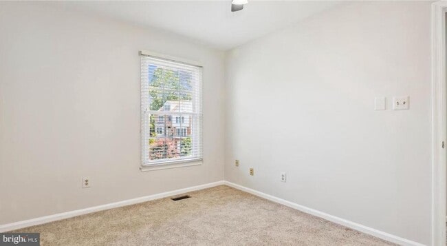Building Photo - 3915 Clares Ct Rental