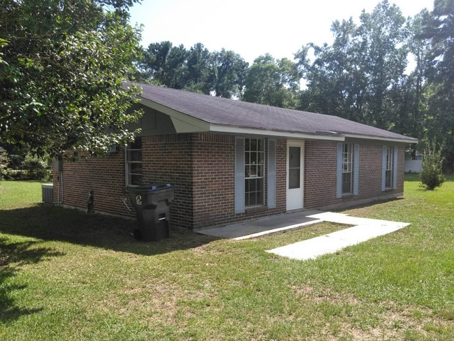 Photo - 2065 Marion Dr S