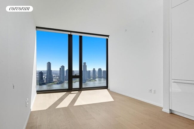 Building Photo - 695 1st Ave Rental