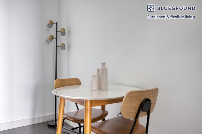 Photo - 10 New St Unidad FL3-ID1057