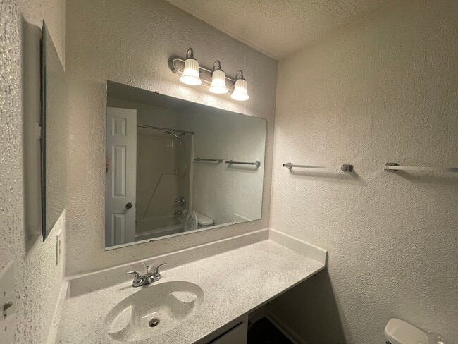 Baño - Guilford Place Apartments.