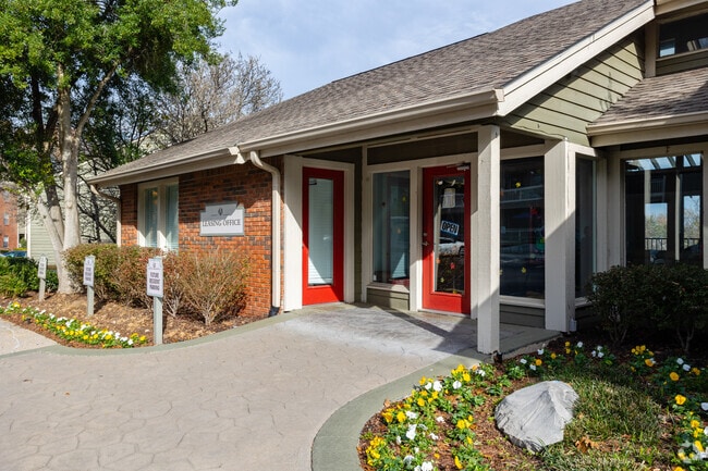 Leasing Office