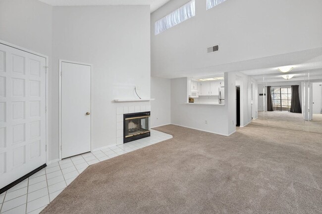 Photo - Santa Fe condo right in the heart of Valencia. 2 bedrooms, 2 bath upper unit