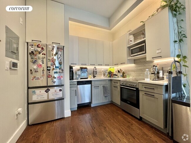 Building Photo - 1009 Willoughby Ave Rental