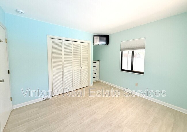 Photo - 225 Cevera Rd