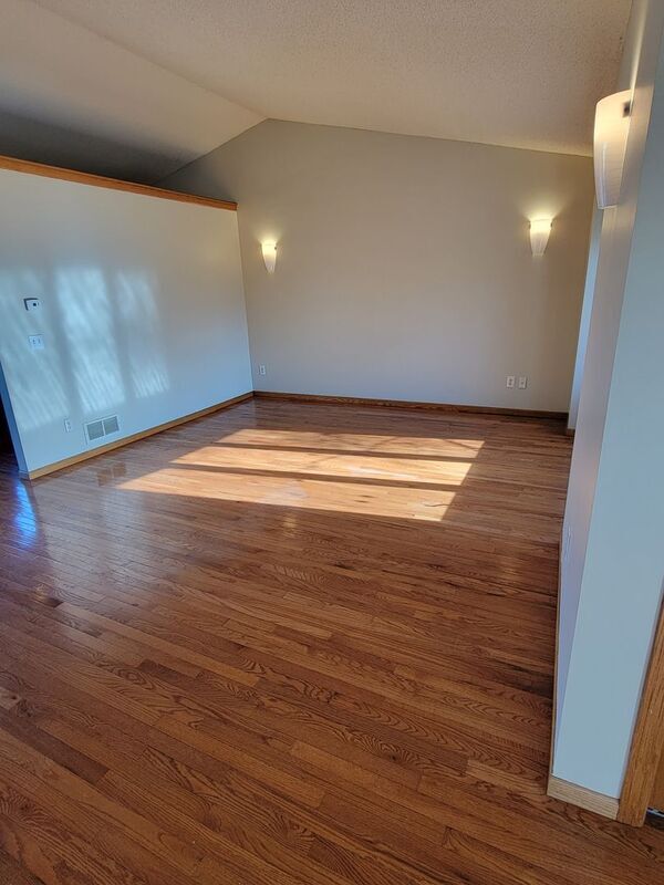 Photo - 5041 Mitchell Rd