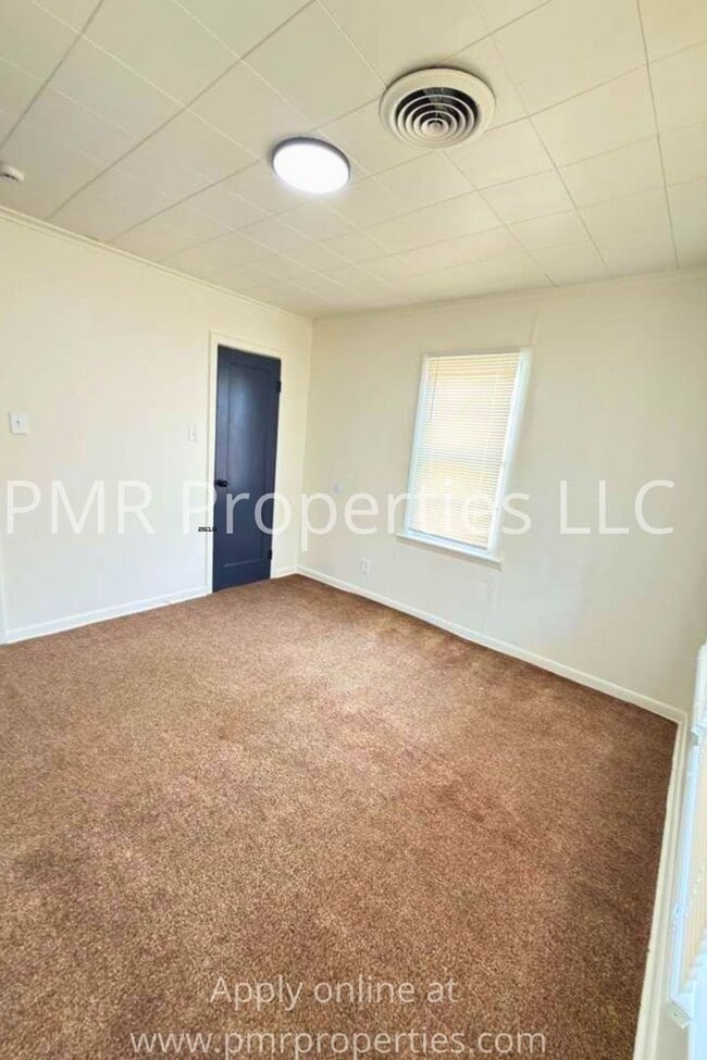 Photo - 2513 SW A Ave