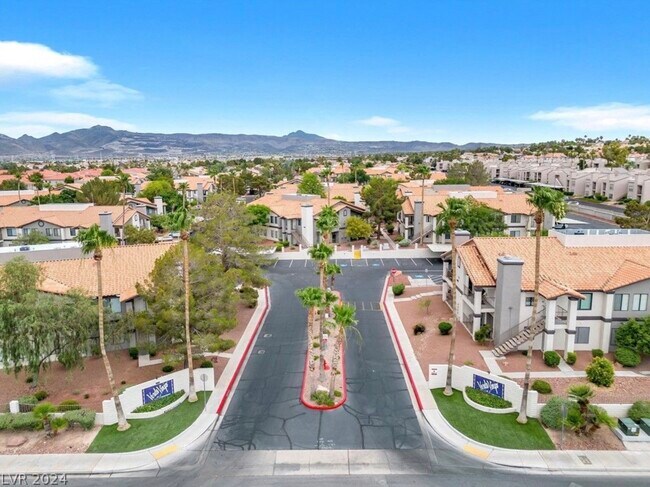 Photo - 1575 W Warm Springs Rd Unidad 1111