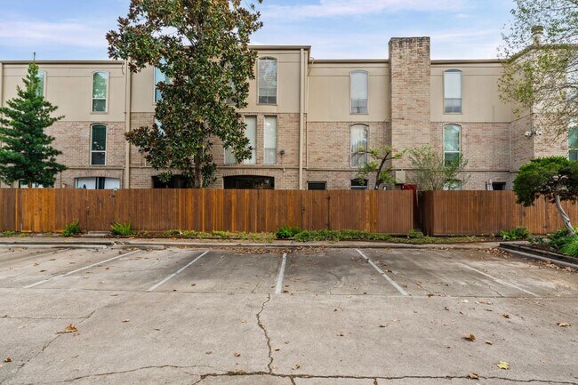 Photo - 4627 Wild Indigo St