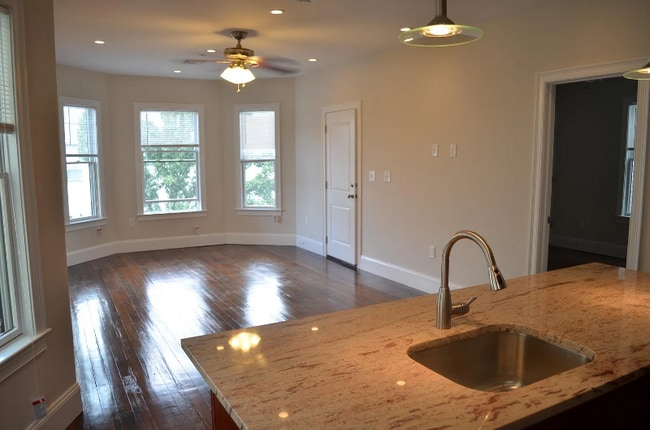 Photo - 5 Sudan St Unit 2