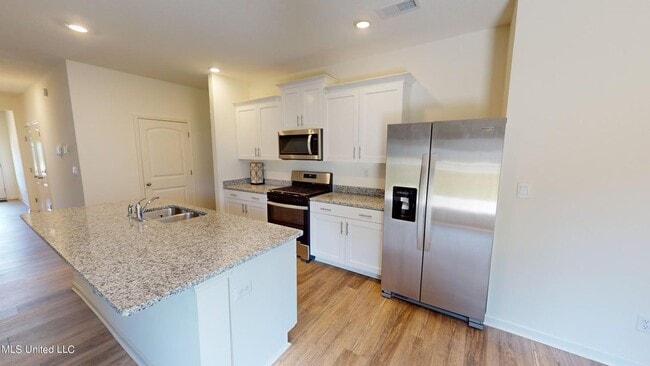 Photo - 2427 Hyacinth Ln