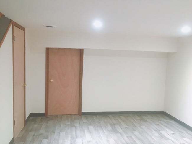 Photo - 115 Lakewood Gardens Ln