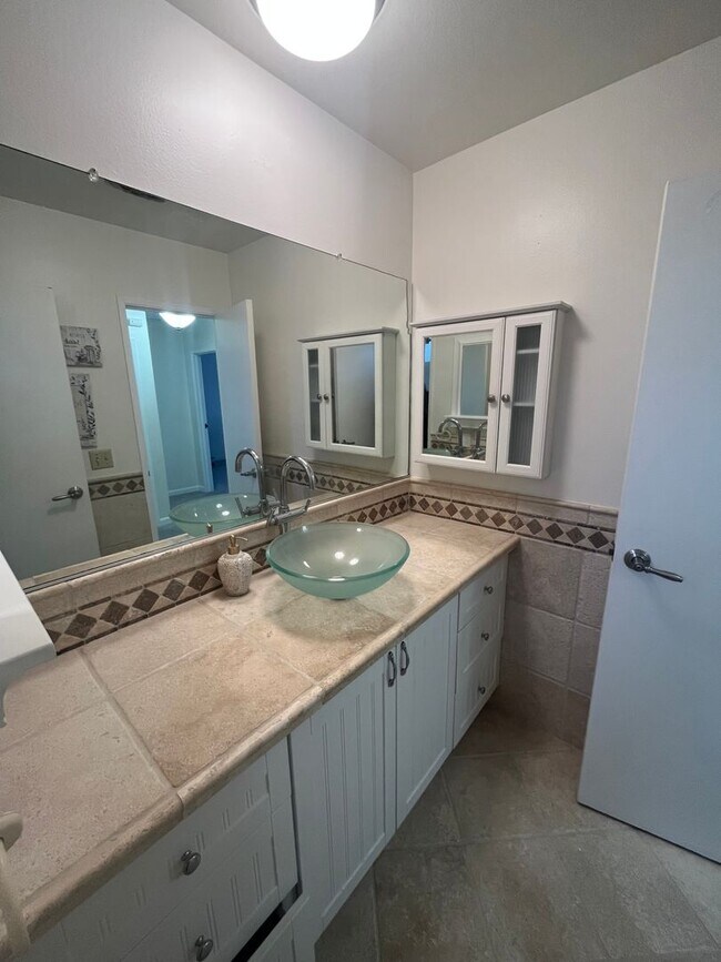 4 Bedroom 2 Bathroom Home With A Pool! Rental House Rental in Barstow