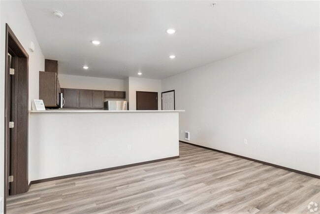 Photo - Carnahan West