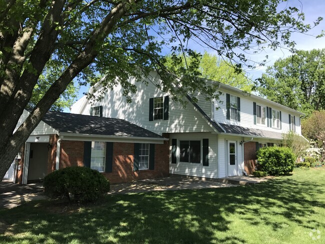 Building Photo - 942 E Waterloo Dr Rental