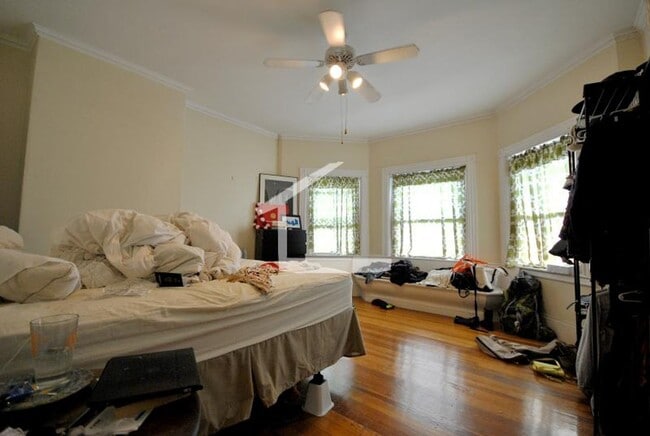 Photo - No Brokers Fee, Large 2 levels Unit on Washington Sq., Heat and Hot Water Included, Laundry on a ...