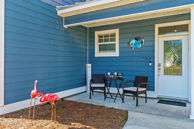 Photo - 9004 Polly Ave