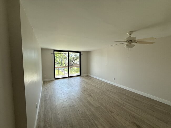 Photo - 8301 SW 142nd Ave Unidad 204