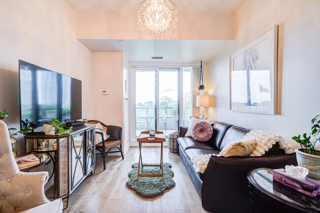Photo - 172 Marine Parade Dr Unit SI ID1513122P