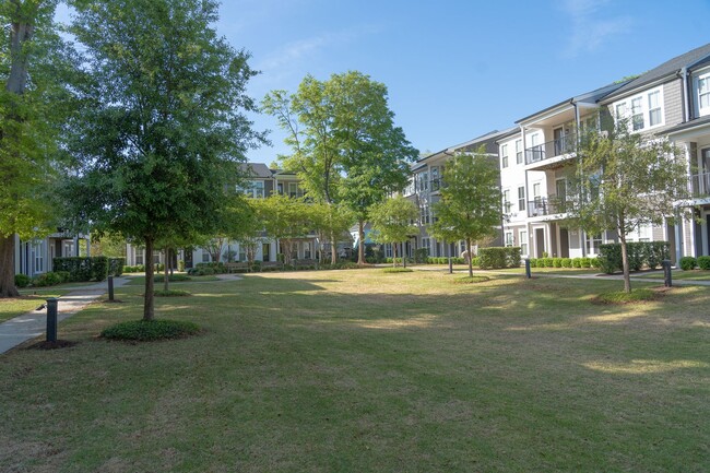 Photo - Secluded new townhouse in downtown wilmington