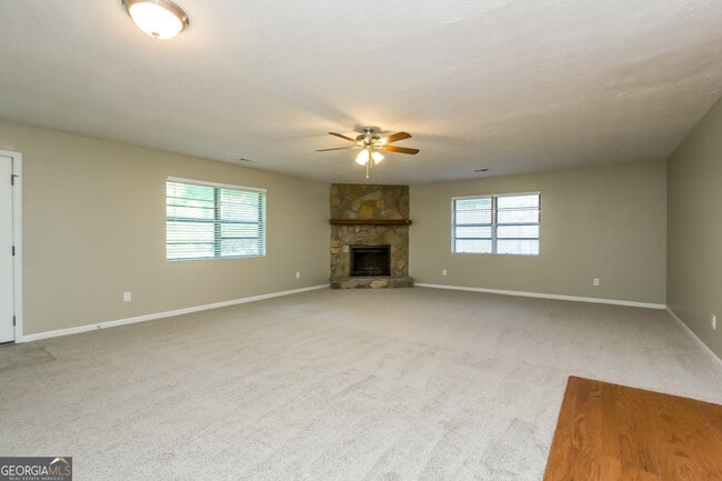 Photo - 3790 Creekview Cir