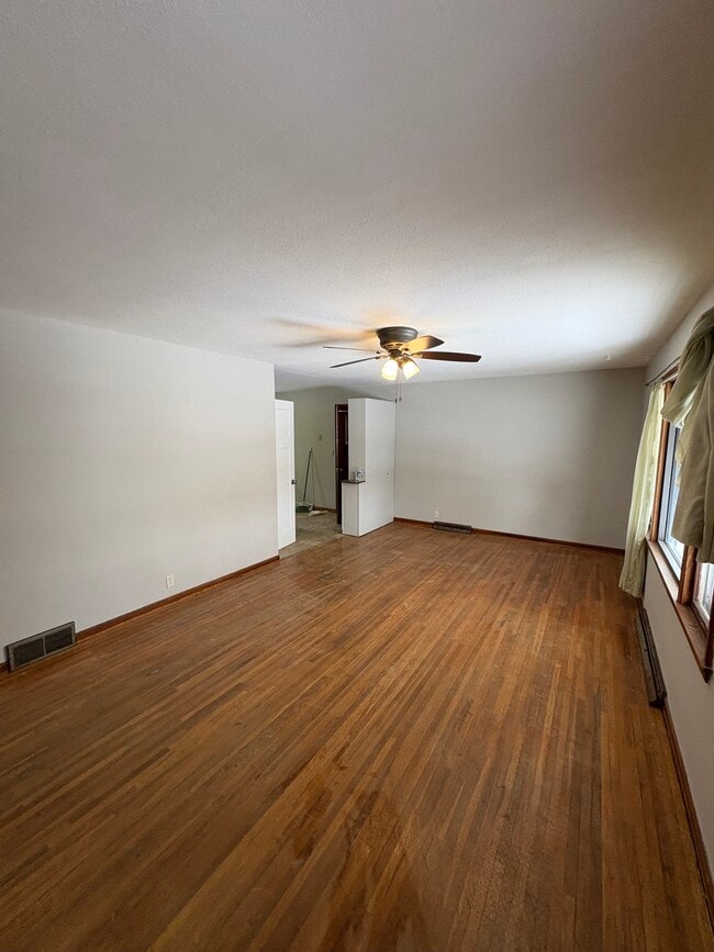 Photo - 1502 Edina Ave