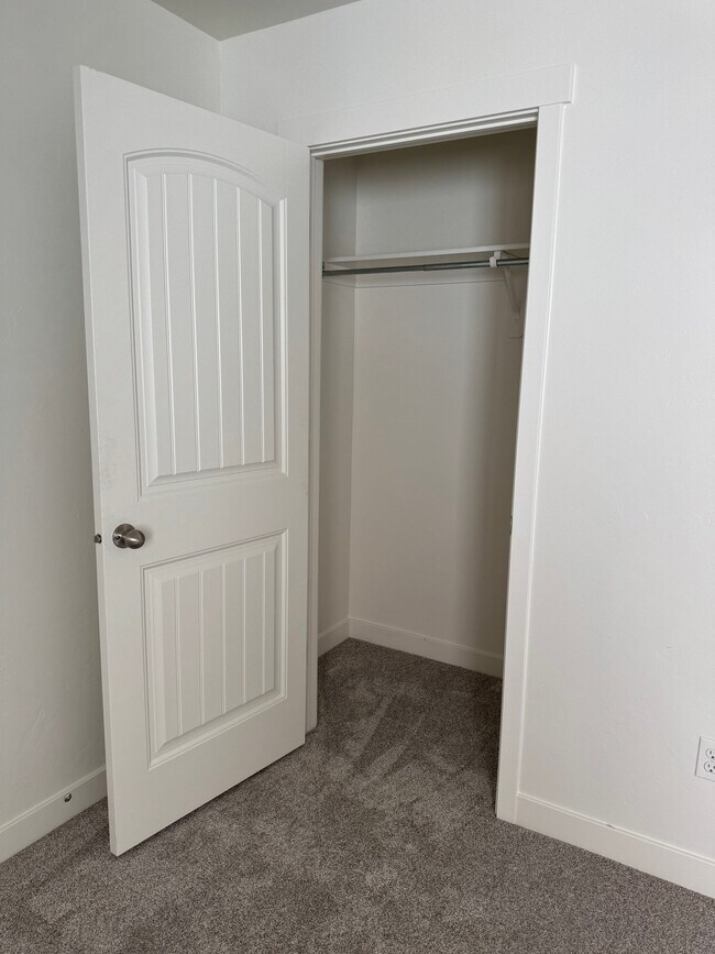 Photo - 1075 W 530 N
