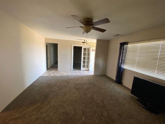 Photo - Spacious Country Property