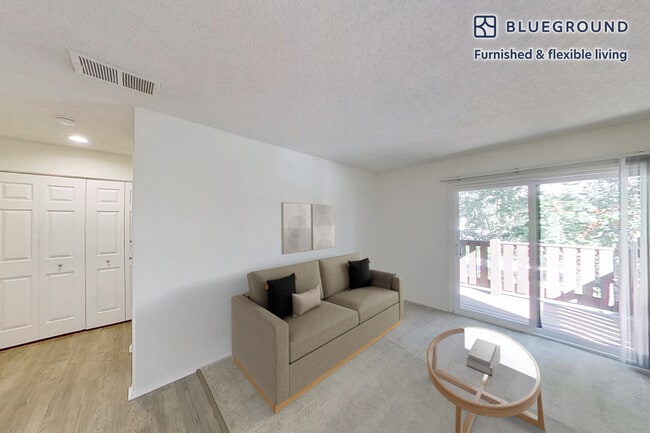 Building Photo - 823 Nordahl Rd
