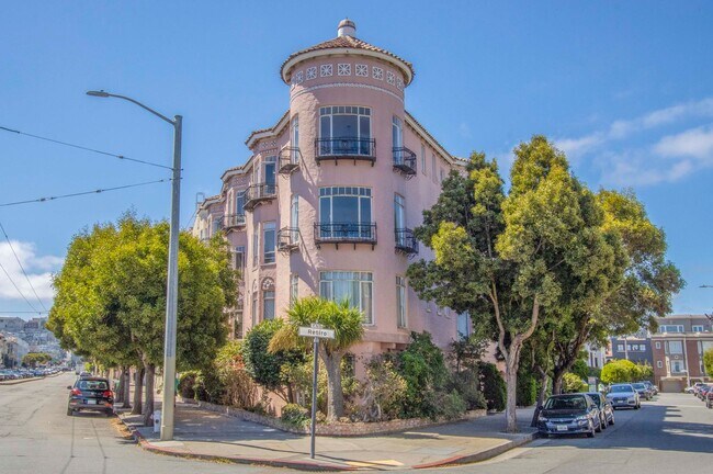 Photo - Marina Classic: Furnished 2 Bed/2 Bath. Unit 1