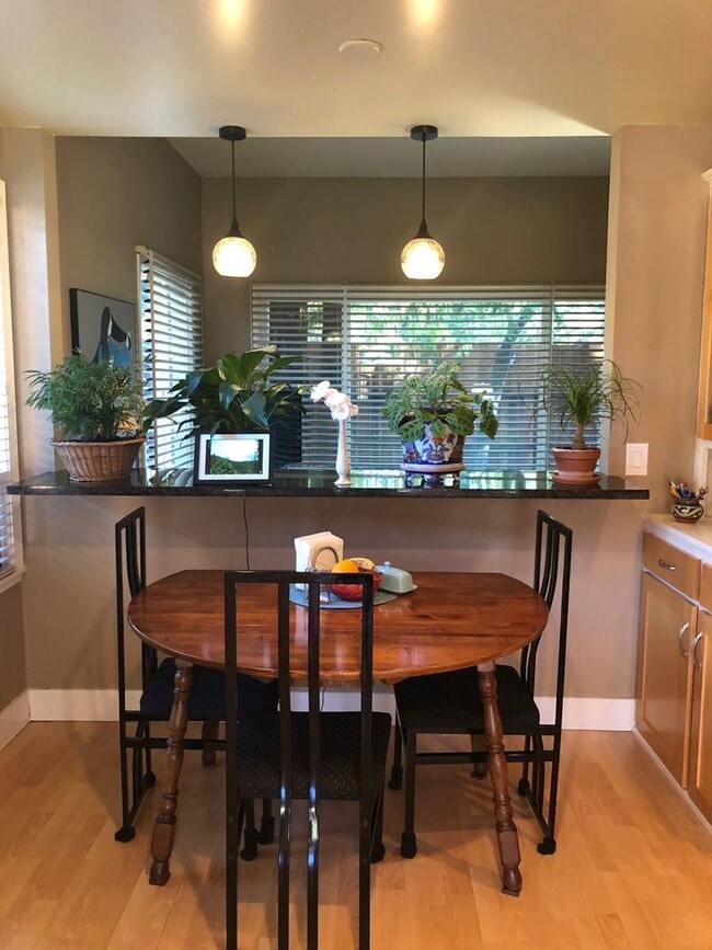 Photo - MOVE IN SPECIAL!!!! Charming 3 bedroom 2 bath home Sebastopol!!