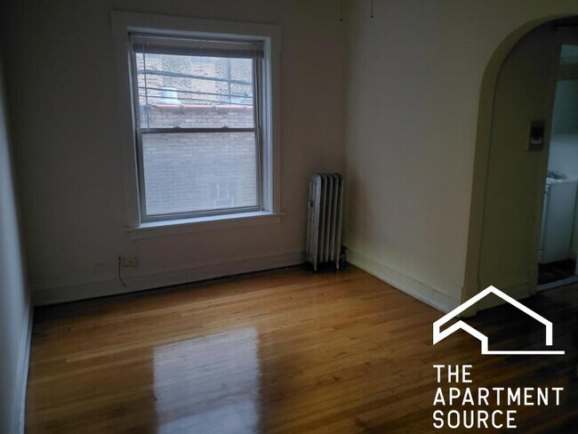Building Photo - 6343 N Magnolia Ave Unit 3C