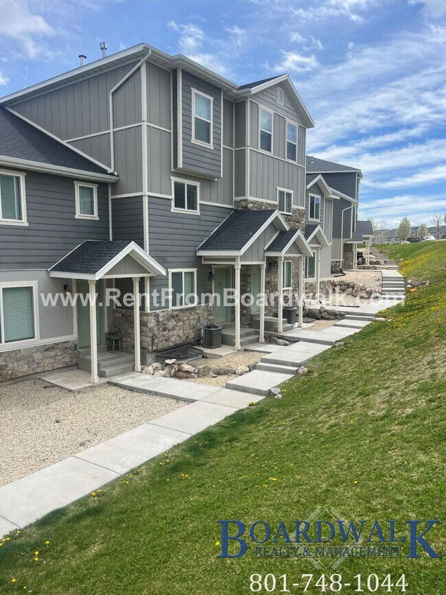 Photo - Large Herriman 3 Bed 2 Bath Town Home!