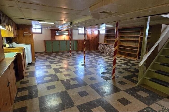 Photo - 2463 S Lumber St