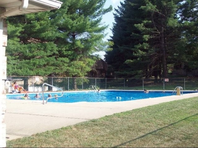 Building Photo - Lindvale Gardens