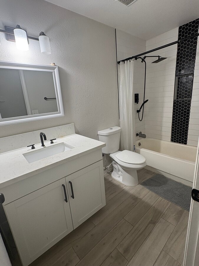 Photo - 429 Summit Dr