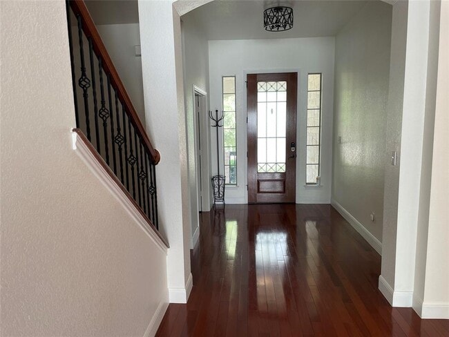 Photo - 7609 Covered Bridge Dr