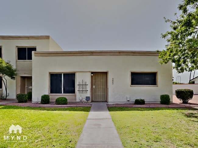 Building Photo - 5823 N 81st St