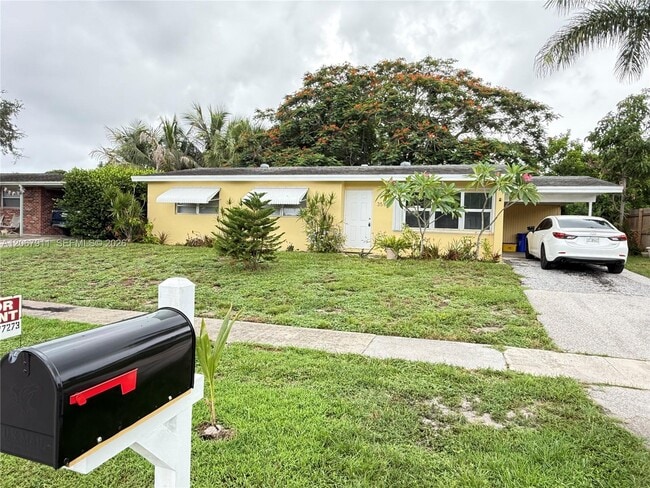 Building Photo - 3558 Everglades Rd