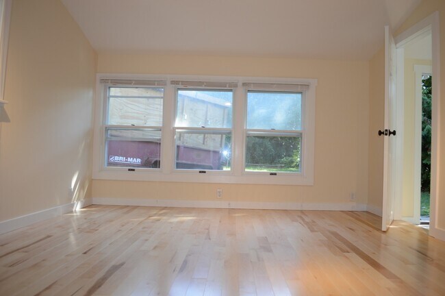 18 Rose St Unit 18 Rose St #1