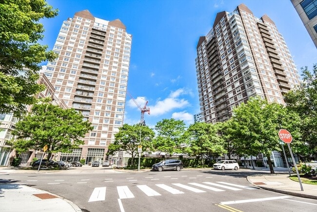 Photo - 10 Museum Way Unit 1221