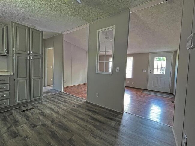 Photo - 4636 Rainbow Ln