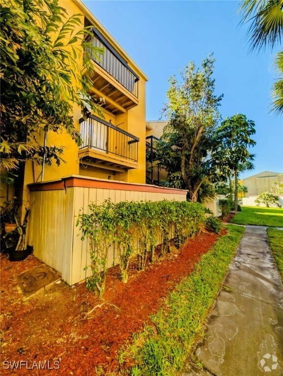 Building Photo - 2865 Winkler Ave Unit 412 Rental