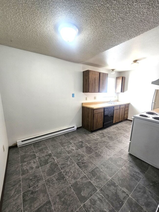 Photo - 747 Glenarm St Unit 1