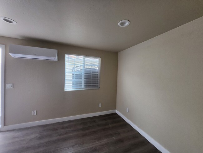 Photo - 8822 O'Melveny Ave