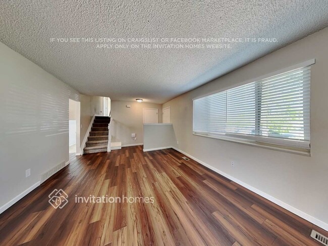 Photo - 2853 S Bahama St