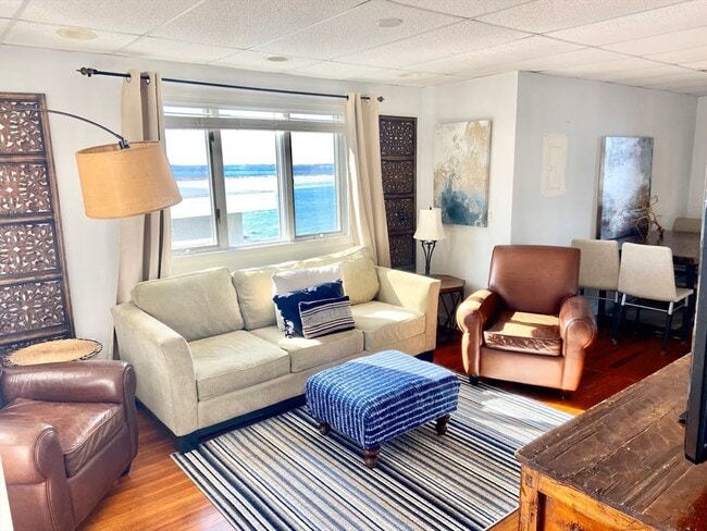 Photo - 164 Wilson Rd Unit 2