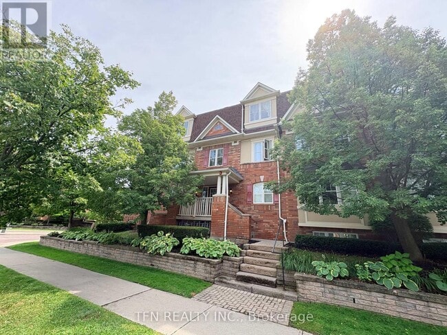 Photo - 588 Shoreline Dr