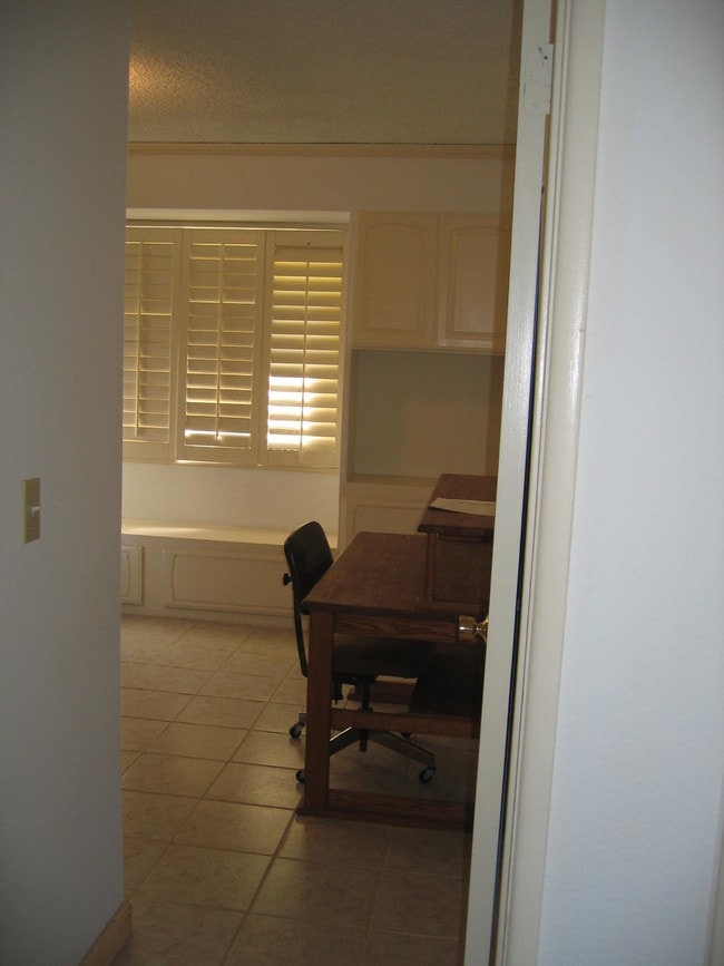 102 E Manfield St Unit BR2