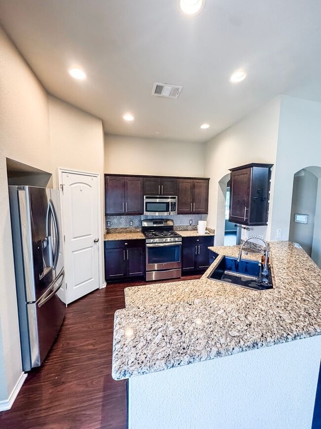 Photo - Quiet 3/2 House in Meadowcreek w/ Aug Move in!